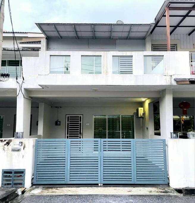 Simpang Ampat  Cozyhouse 4Room 3Bath Room 10Pax'''Simpangampattasek מראה חיצוני תמונה